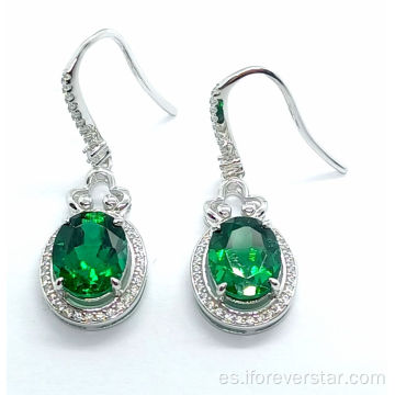 S925 Silver Colgando Pendientes de gota cultivados Emerald Stone